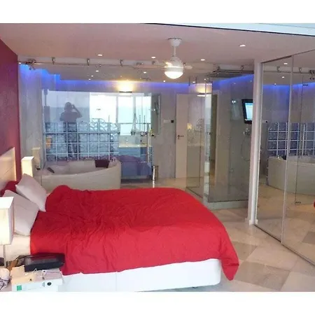 Apartamento-malibu Comfortable Semesterbostad *